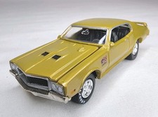 Modellino pressofuso Buick GS Gold Hot Rod 1/64 1970 con pneumatici in gomma Real Riders - usato in ottime condizioni