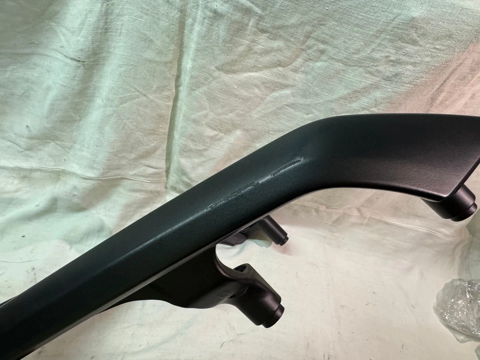 Portapacchi + Piastra per Baule BV1F4841 - YAMAHA TMAX T-MAX 530 560 2017 - 2021 - Imagen 4 de 4