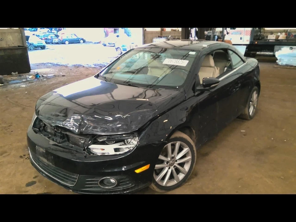 (LOCAL PICKUP ONLY) Rear Bumper Without Park Assist Fits 12-16 EOS 6820216 Foto 3 de 4