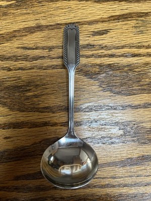 Rogers Salem Rope Edge Soup/Gravy Ladle