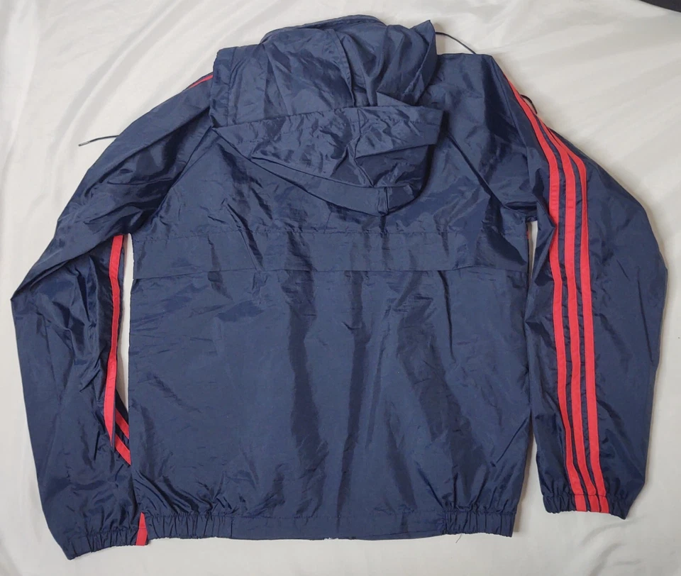 Chaqueta cortavientos de colección ADIDAS para hombre talla pequeña con capucha cremallera azul marino/rojo rayas Foto 2 de 4