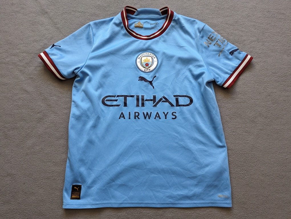 Manchester City Puma Home jersey 2022 2023 Boys Size L Blue