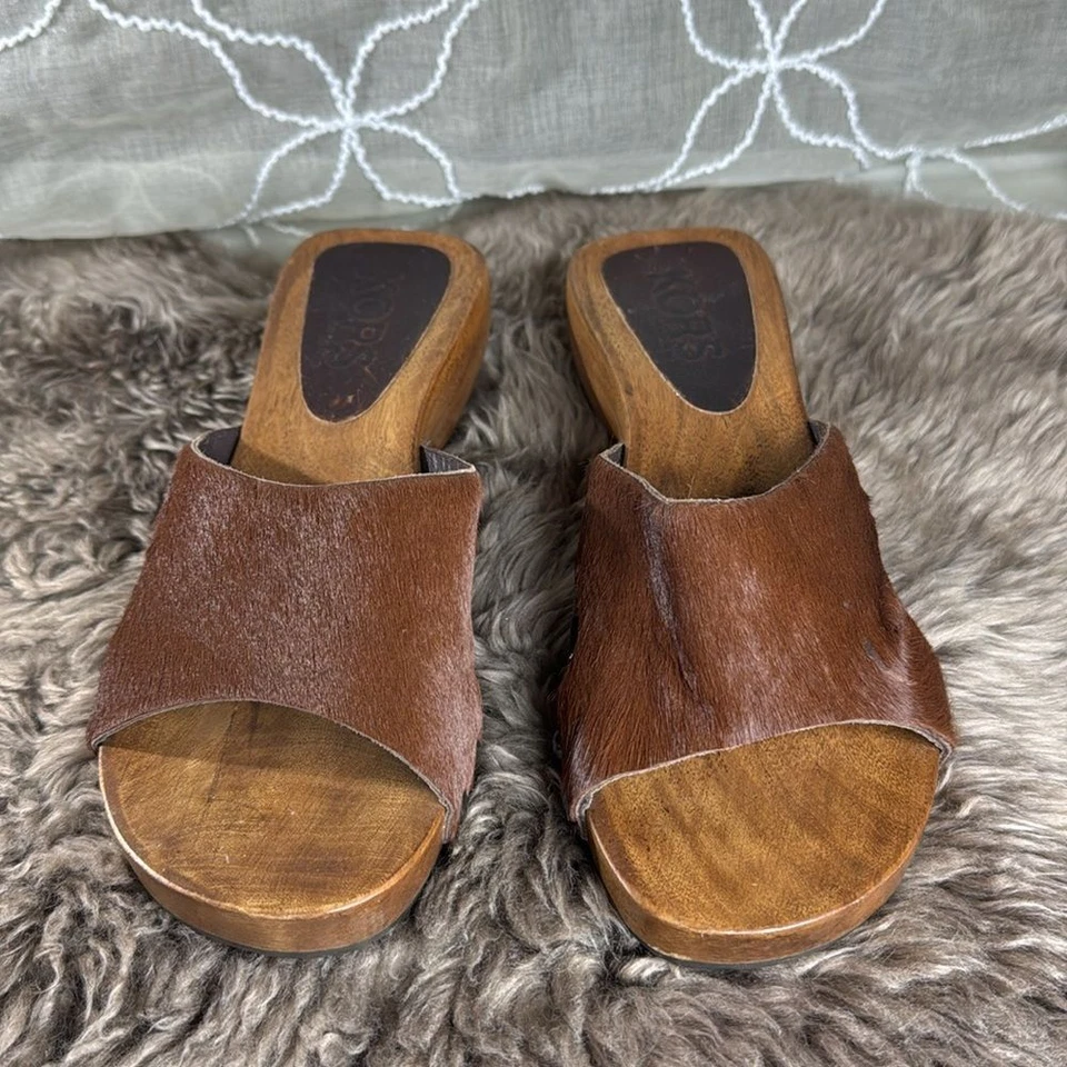 (S1) MICHAEL KORS vintage Mules Calfskin Fur Wedge Sandals, Wooden Wedge, Size 8 - Image 2 of 4