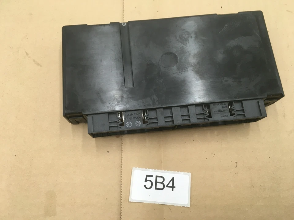 Unidad de módulo de control de carrocería BMW 535i 2008-2010 BCM Computer 6135 9221109 OEM. Foto 3 de 4