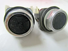 ✌️2) ALLEN BRADLEY 800T-A BLACK FLUSH HEAD PUSH BUTTONS LOT OF 2