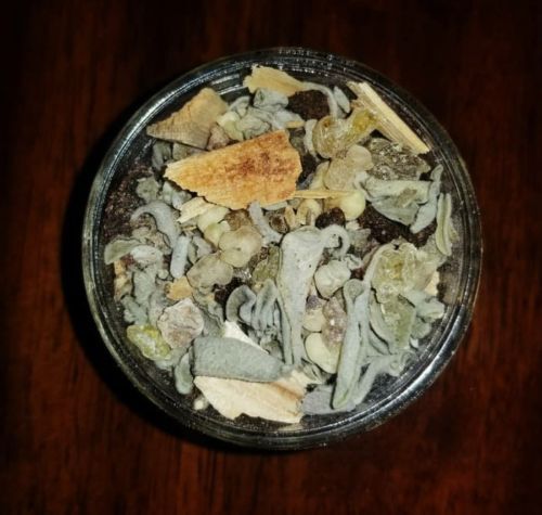 Smudge Kit Spiritual Gift Party of Six 4 oz Vol Sage Resin Incense Palo Santo - Picture 1 of 12