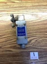 HONEYWELL MICRO SWITCH 1ML10 PRECISION LIMIT SWITCH Used
