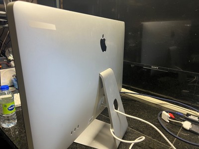 Apple 27
