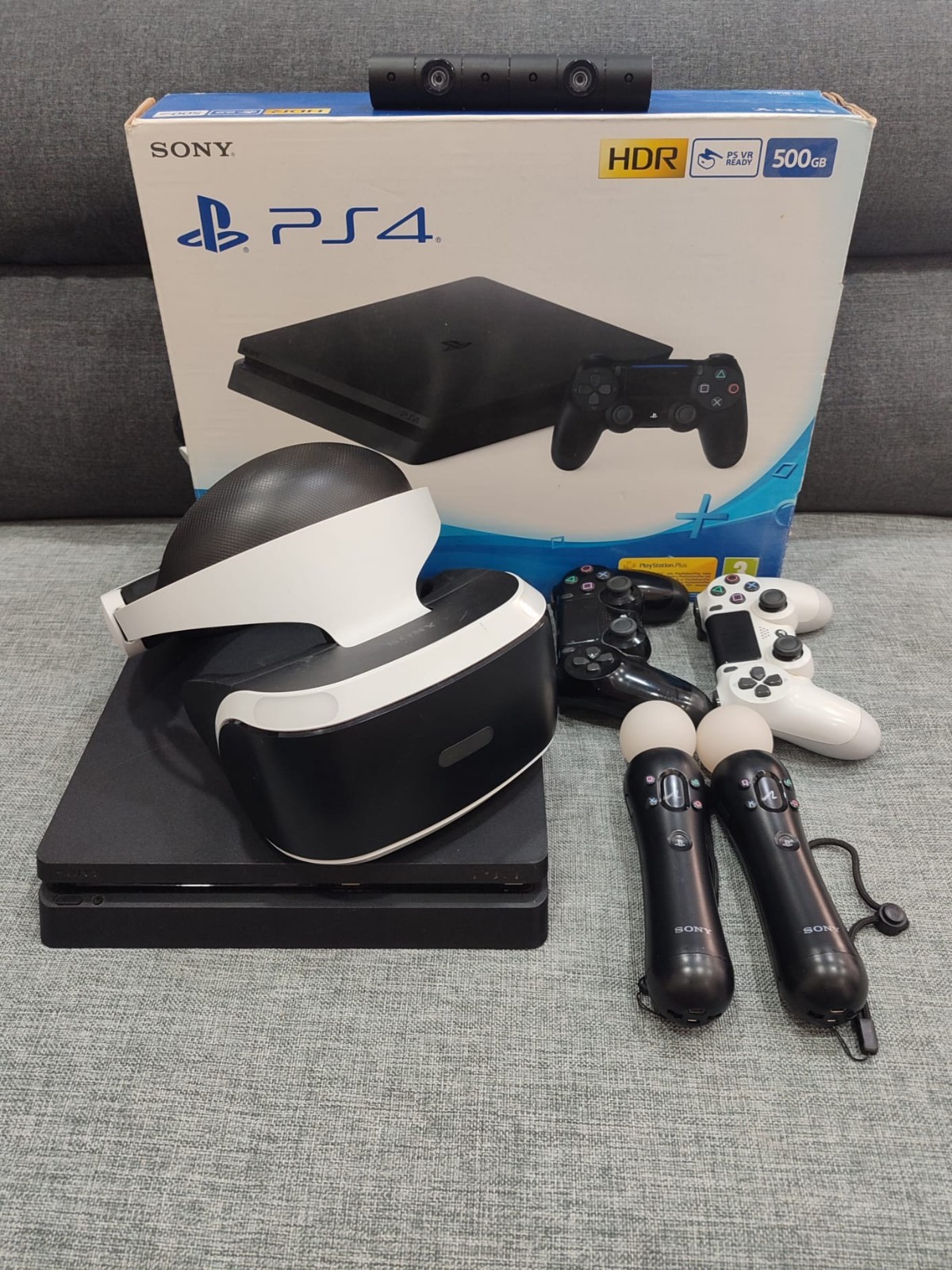 Sony PS4 Slim 500GB con PlayStation VR, Camera, 2 DualShock e 2 PS Move