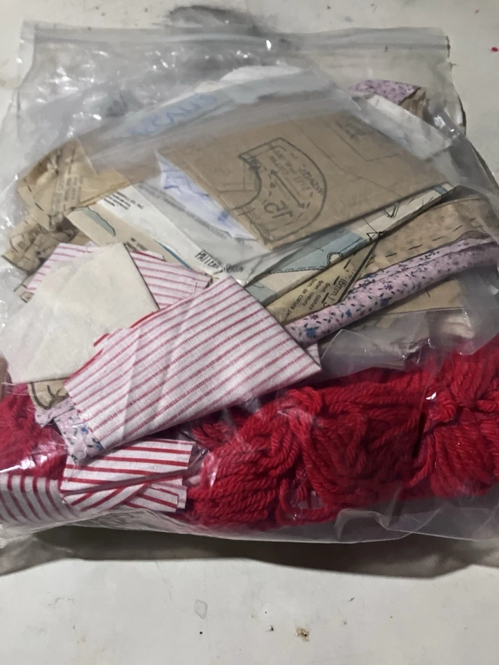 Simplicity 8043 Raggedy Ann Andy Sewing Pattern 15", 26", 36" Tall And Material - Image 3 of 4