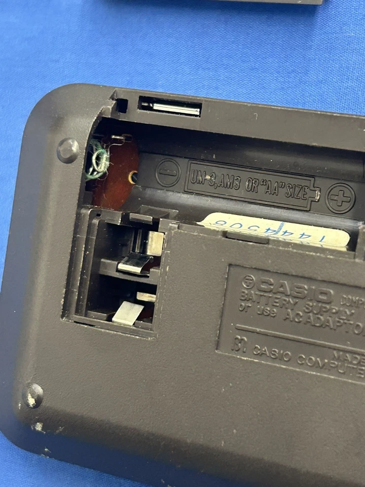 Vintage Casio CQ-1 Quartz Calculator Clock Works Corroded See Details - Image 3 of 4