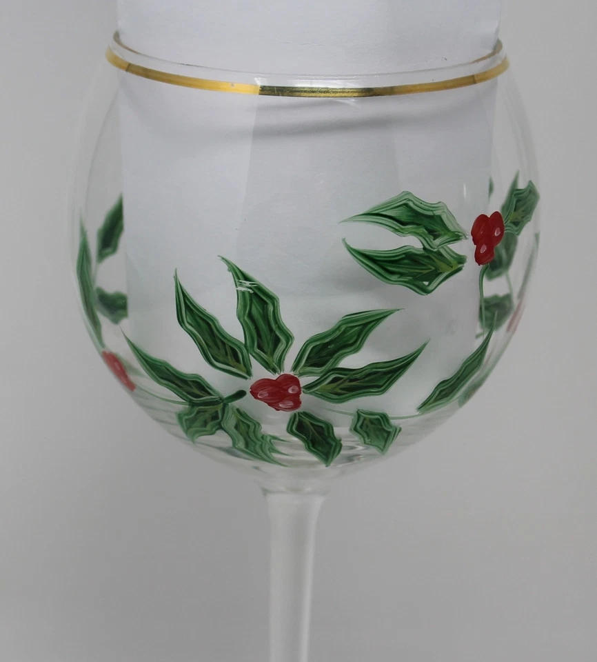 "Juego de 2 copas de vino pintadas a mano vacaciones acebo bayas borde dorado 8,25"" tallo largo" Foto 3 de 4