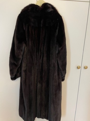 dunkelbrauner Nerzmantel, wenig getragen , Länge 125, Gr. M, elegant, - Bild 2 von 3