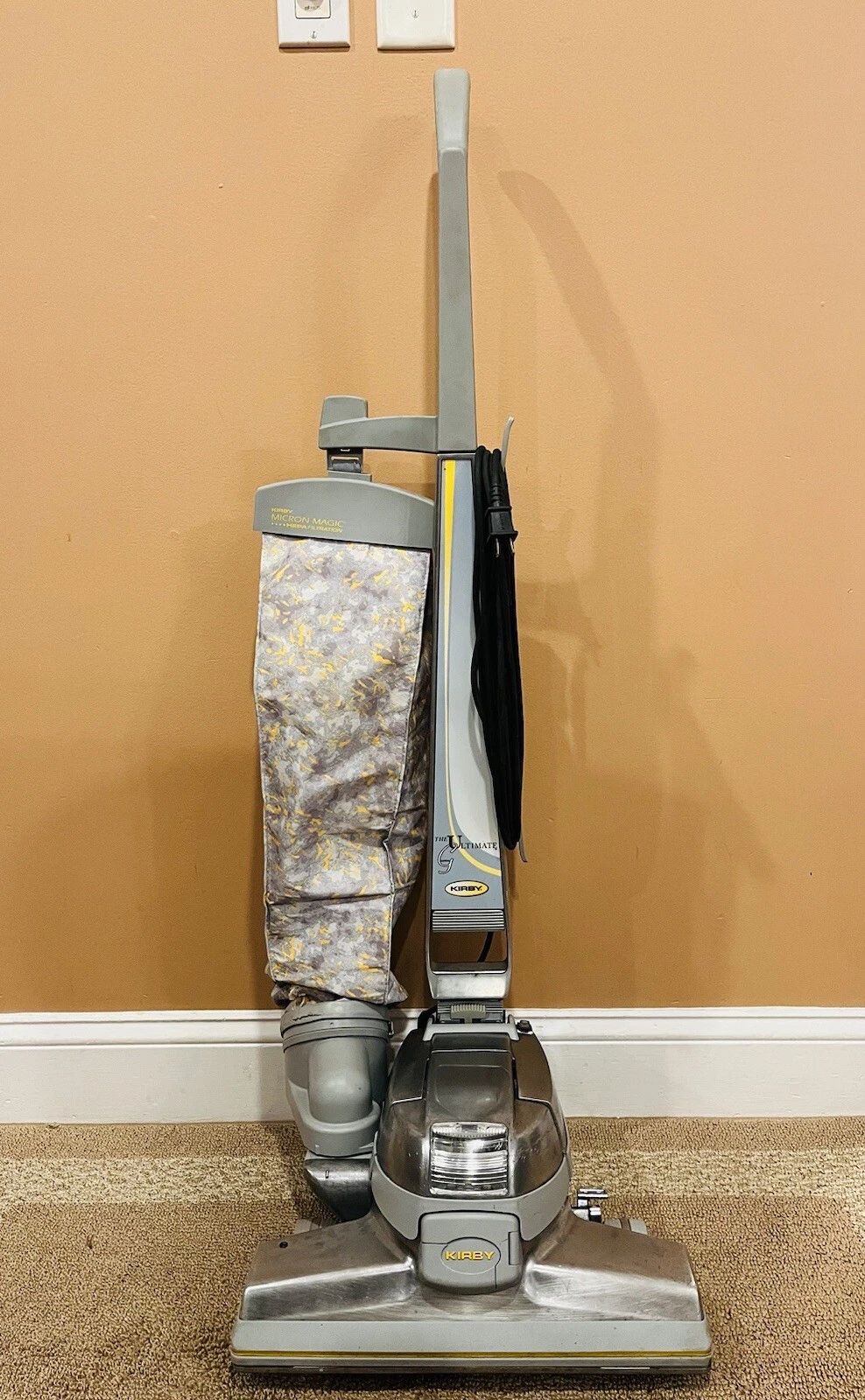 Kirby Diamond/G7 Bagged Upright Vacuum Cleaner with accessories