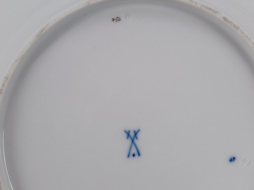 Meissen Hand Painted Green Ivy Pattern & Gold 7 Inch Plate Circa 1924-1934 - Picture 10 of 10