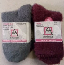 2 Avalanche Women's Fuzzy Low Crew Socks (6 Pair) Gray, Red & Blue Size 9-11