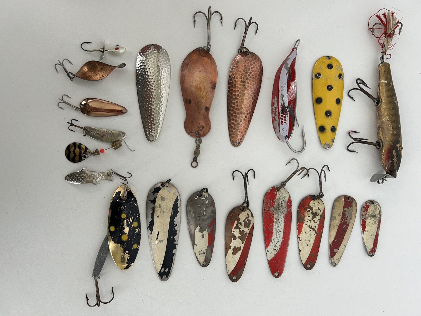 Lot of 20 Vintage Fishing Lures Spoons Daredevil Gypsy King Silver