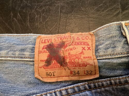 LEVIS 501 DISTRESSED VTG 34”x32” - Picture 9 of 10
