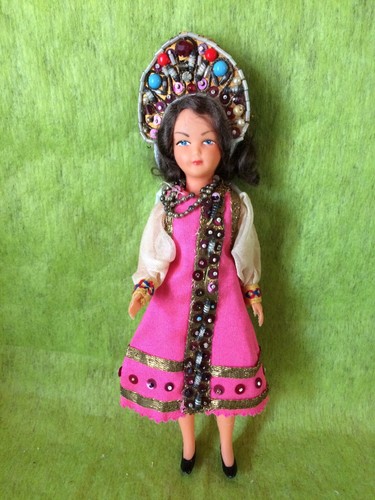 Poupées en costume traditionnel – Artisanat russe