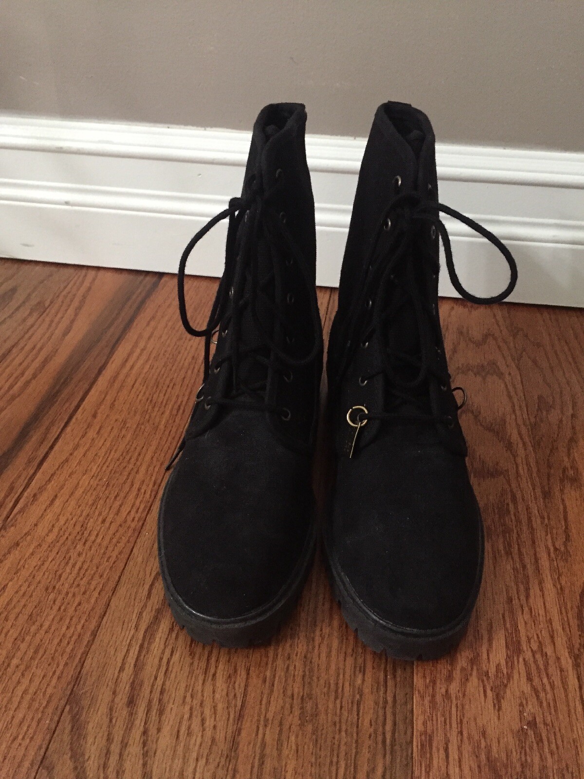 chinese laundry lace up boots
