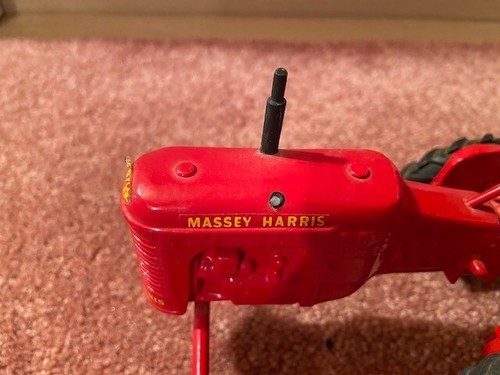 Massey Harris Pony MH Tractor Vintage Original 1/16 Tractor - Picture 4 of 8