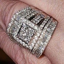 3ct Diamond ring, 10ct white gold size 9 natu...