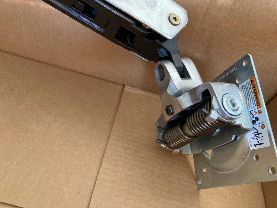 Ergotron HX Desk Monitor Arm Heavy Monitor Mount - Matte Black - Image 3 of 4