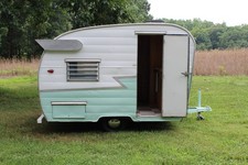 1962 Shasta Compact