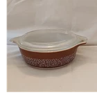 PYREX Brown Floral Glass Round Casserole With Clear Lid Vintage 2 1/2 c 471-B