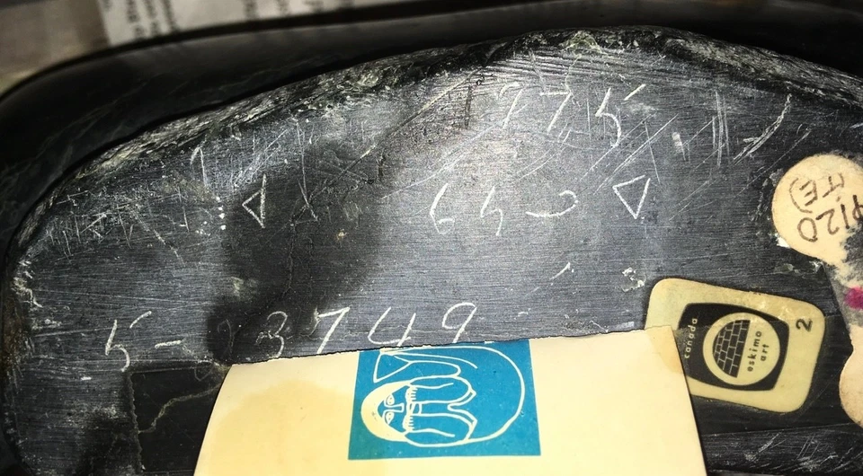 复古因纽特人海象皂石雕塑手工雕刻和签名 Isa Kasudluak 加拿大 — 第 4/4 张图片