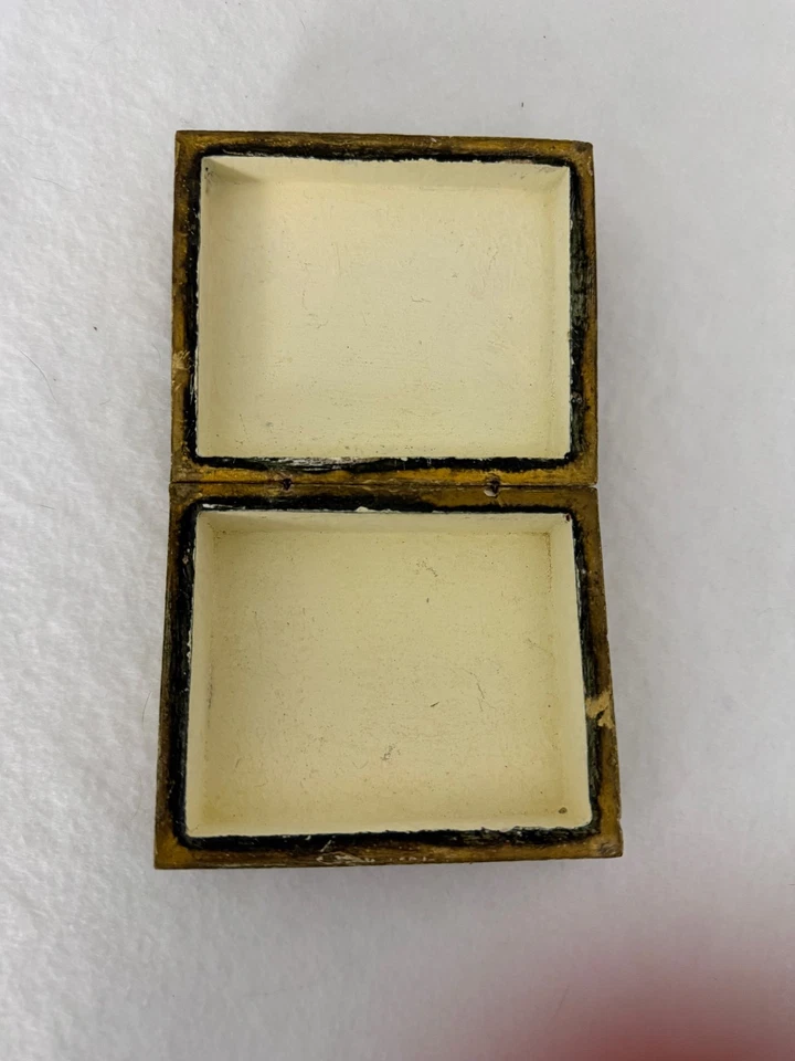 wooden Gold painted w Dog  hinged Trinket Box  5 x 4 x 2 - Image 2 of 4