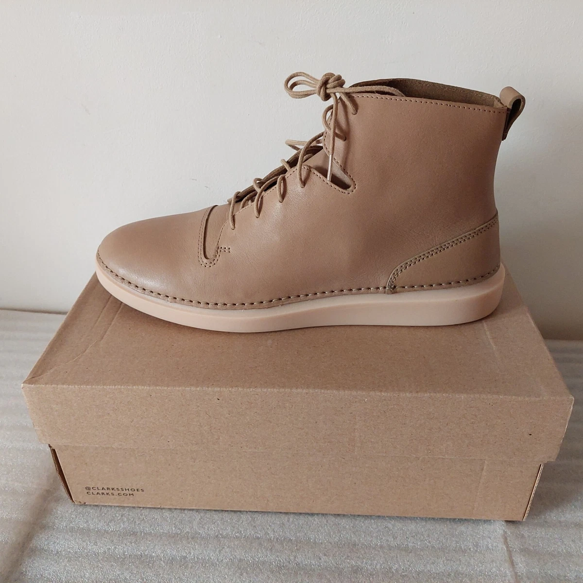 CLARKS HALE RISE WOMENS TAUPE GENUINE LEATHER CASUAL ANKLE BOOTS