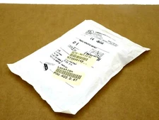 NEW EFECTOR IFM OGP-FPKG/US100-OGP500 RETRO REFLECTIVE SENSOR OGP500