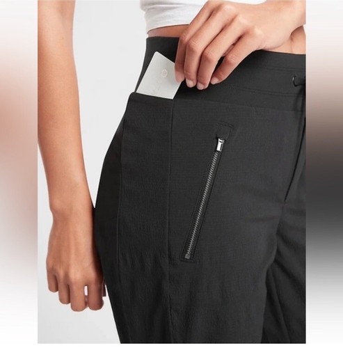 Pantaloni da jogging Athleta Trekkie North neri pista conica coulisse donna 6 - Foto 4 di 18