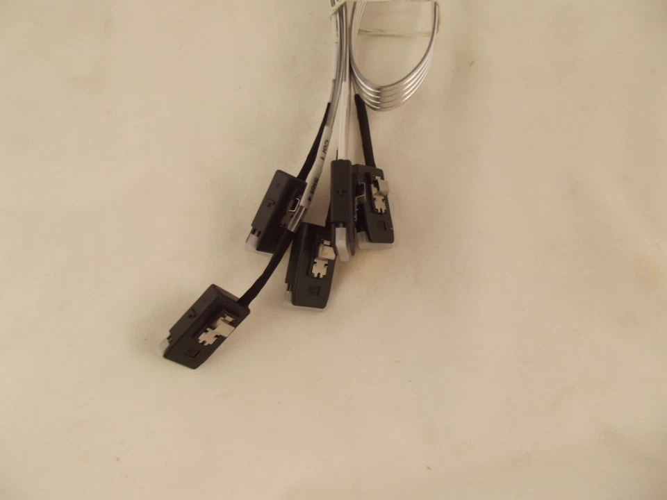 3M DGM-444A-795 SFF-8087  1 to 4 Internal SAS Cable  46-5 - Image 2 of 2