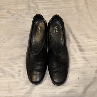 CLARKS Womens Rosalyn Adele Leather Closed Toe Classic,Black Sz