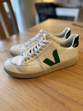 Veja Men's Trainers Size UK 8 White/Green Leather Sneakers  New Without Box