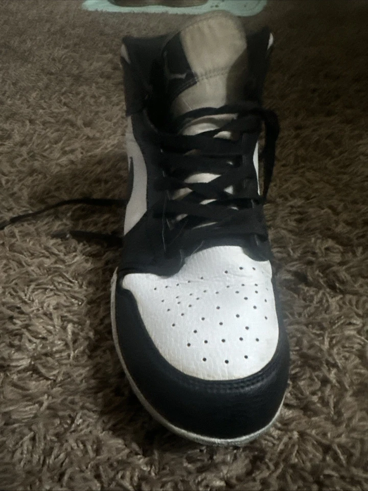 Nike Jordan Retro 1 Hi Top Black White Football Cleats - Image 3 of 4