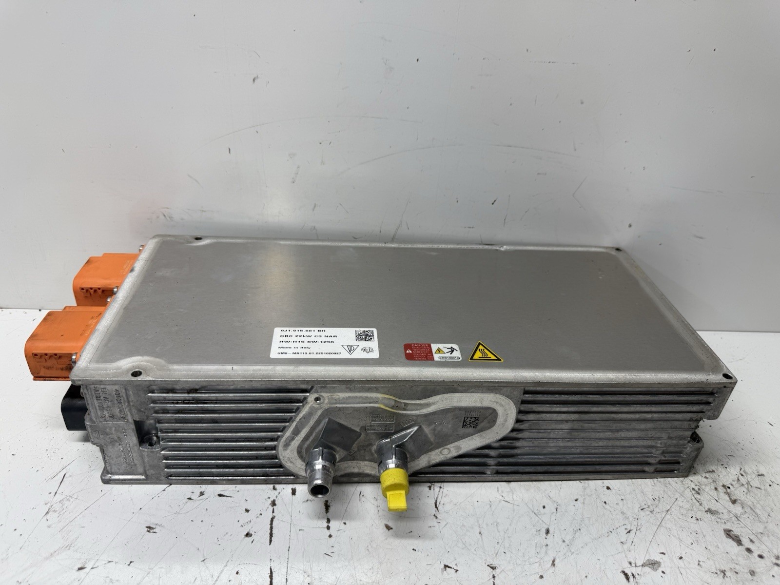 2020-2024 Porsche Taycan High Inverter Converter Charger 9J1 915 681 BH OEM 4277