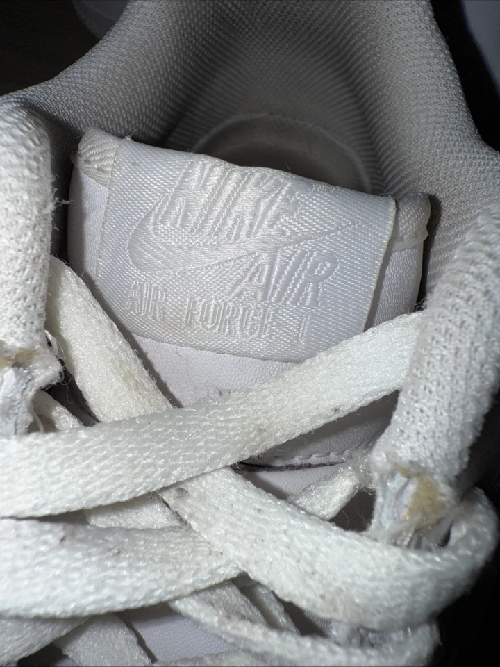 Nike Air Force 1 Talla 10.5 Color Blanco Foto 2 de 4