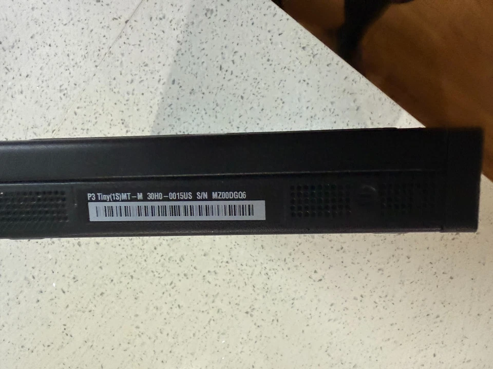  Lenovo ThinkStation P3 Tiny Intel Core i5 500gb - Image 2 of 3