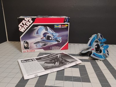 Star Wars Titanium Droid Tri-Fighter no stand