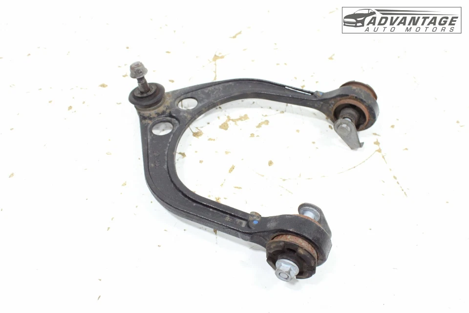 Chrysler 300 2020-2023 tracción trasera suspensión delantera lado derecho brazo de control superior OEM Foto 3 de 4