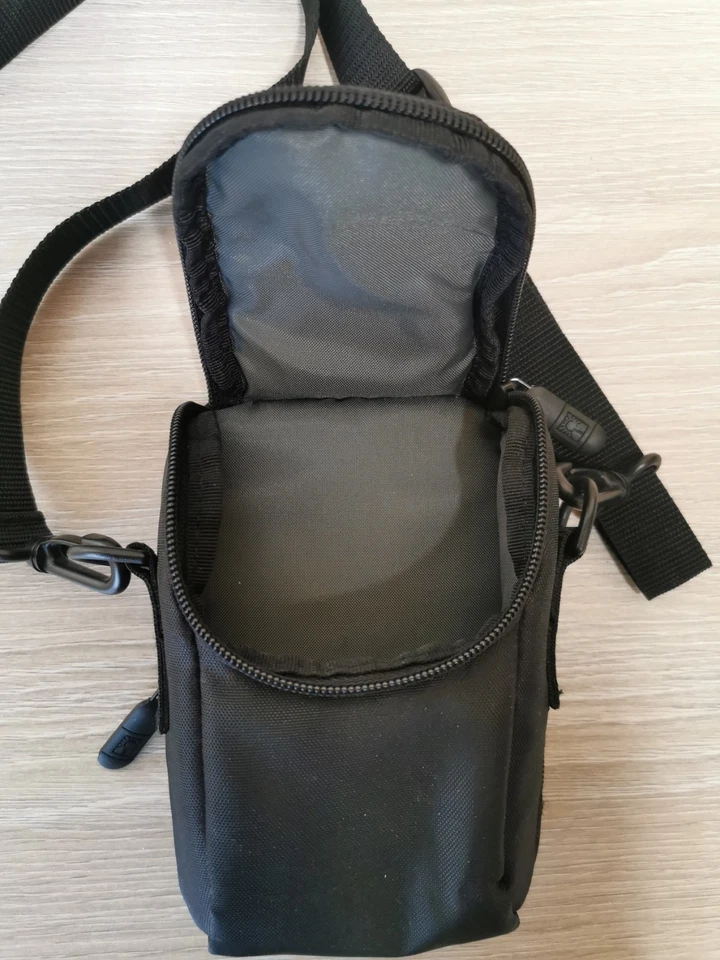 Case Logic Camera Case Small Shoulder Strap Crossbody Photography - image 2 of 3