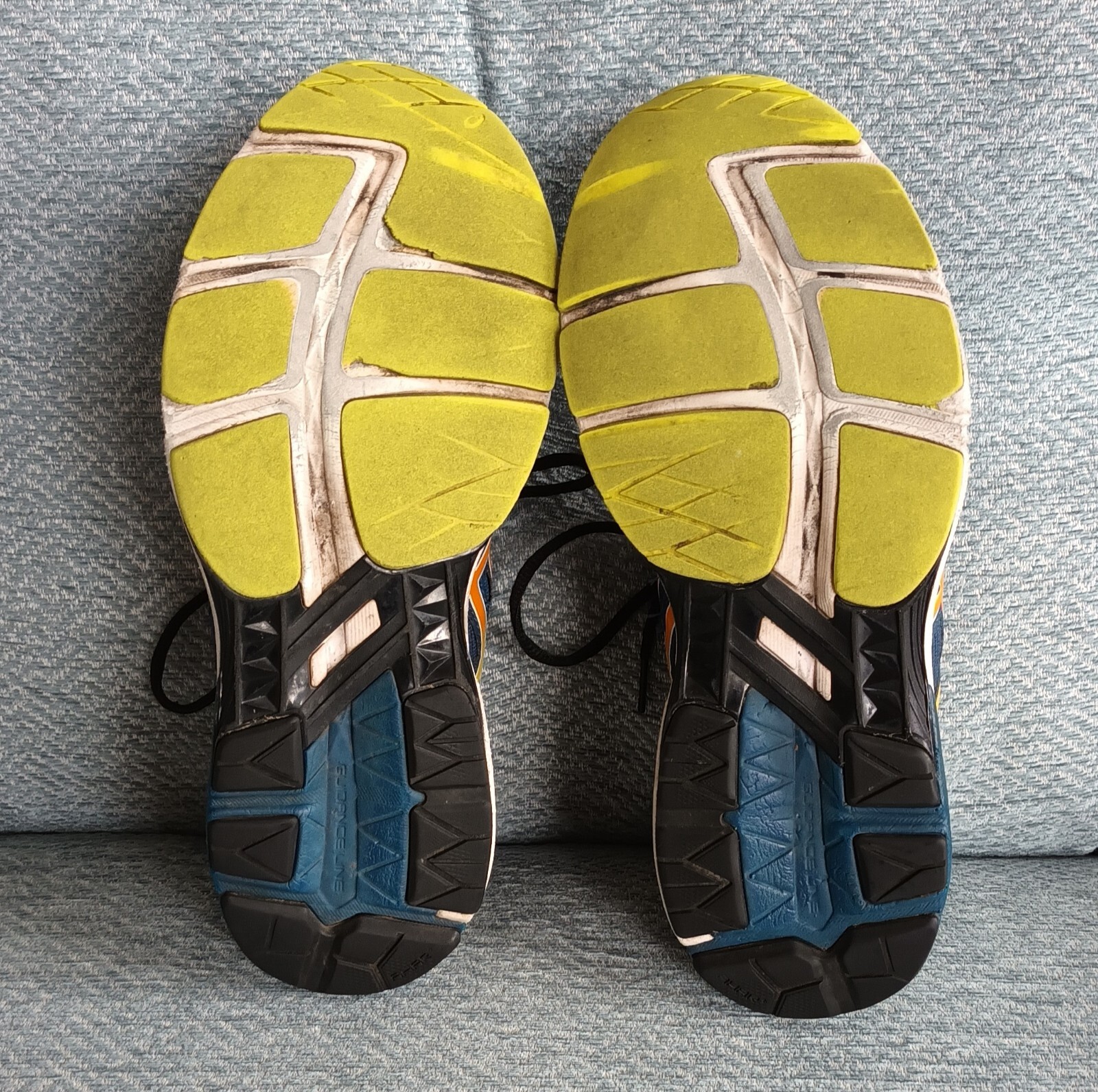 ASICS MENS RUNNING TRAINERS. UK SIZE 8 eBay