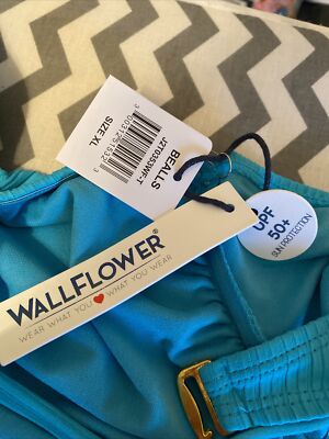 トップス N i Wallflower NWT Assymetric Bikini/Swimsuit Top Wom XL Sun