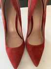 Women’s Enzo Angiolini Dark Red Suede Pumps With Back Zipper Detail Sz 7 — photo 4