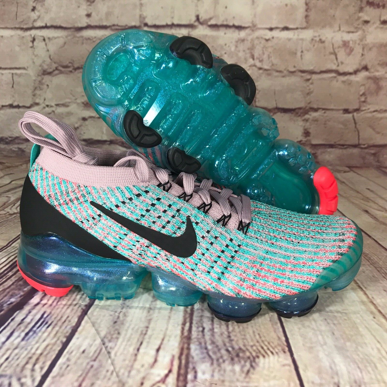 Nike Air Vapormax Flyknit 3 Black Igloo Flash Crimson Download video