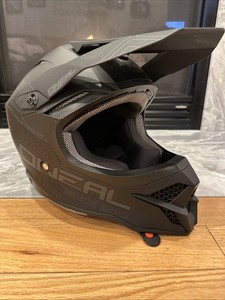 Men’s Small Oneal Dirt Bike Helmet with O’Neal Gloves