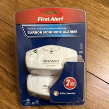 First Alert CO400 Carbon Monoxide Alarm 2-Pack Battery Operated White New .